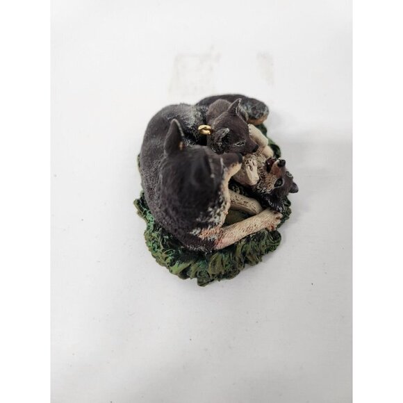 VTG 1998 Hallmark Timber Wolves At Play Majestic Wilderness Keepsake Ornament - Picture 9 of 14